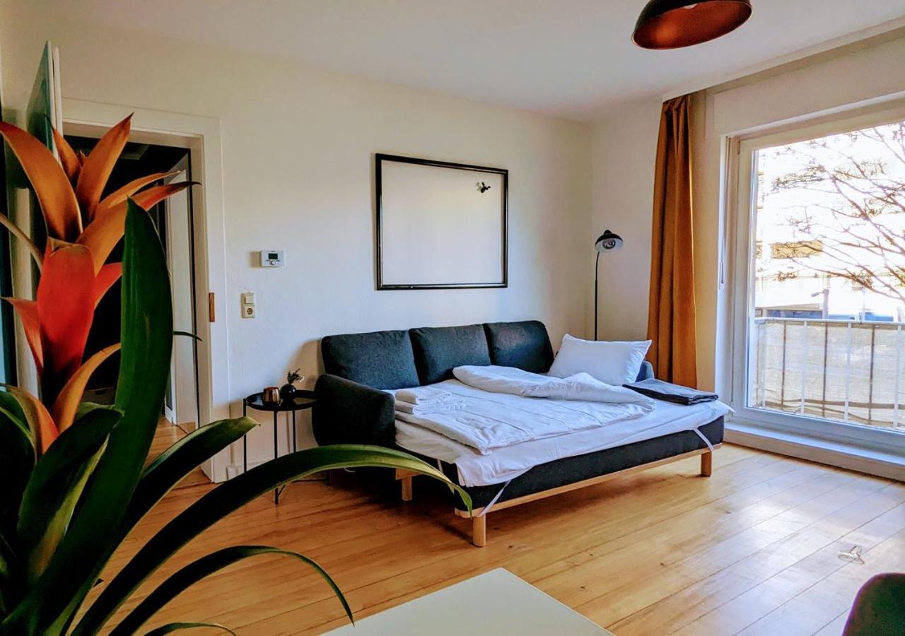 Ferienwohnung 65Qm Altbaucharme Mit Zwei Balkonen Karlsruhe Exterior foto